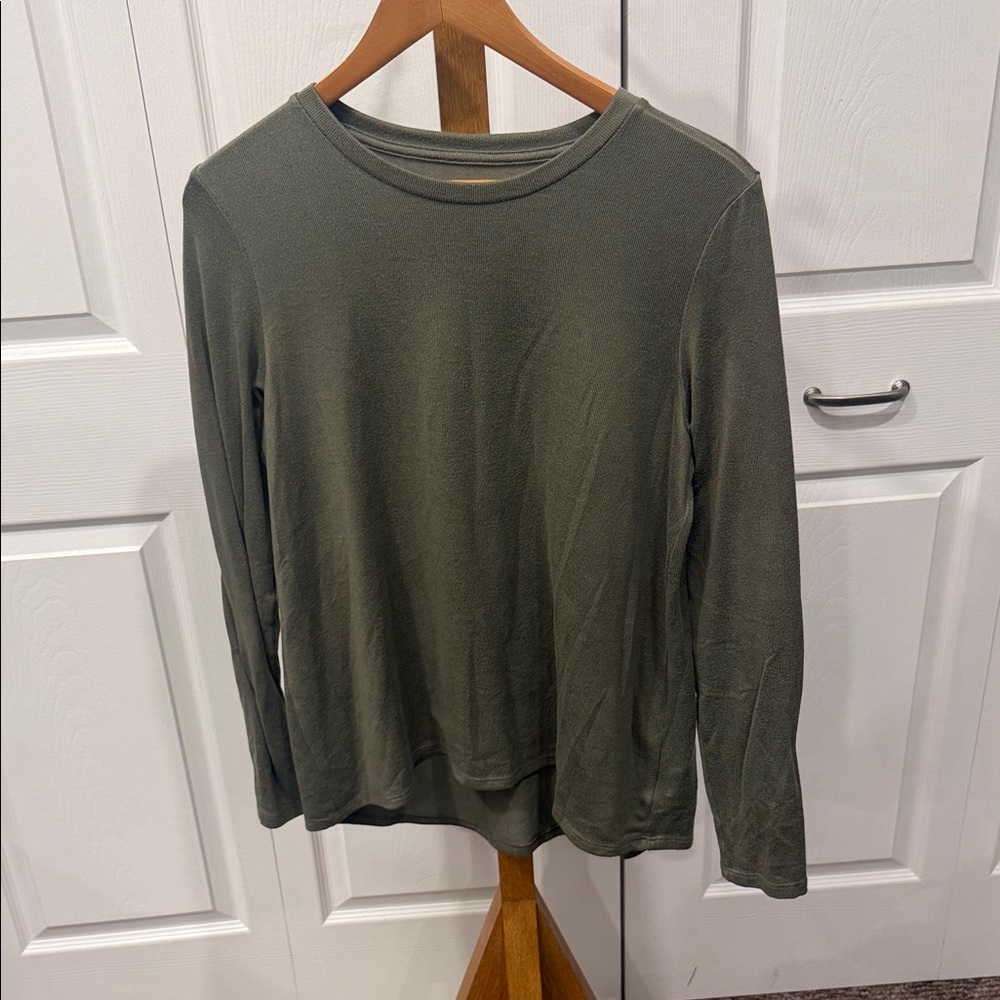 American Eagle Outfitters Soft & Sexy Plush Top in Green